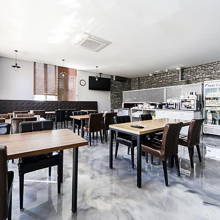 Hotel Elysia Тегу Екстериор снимка