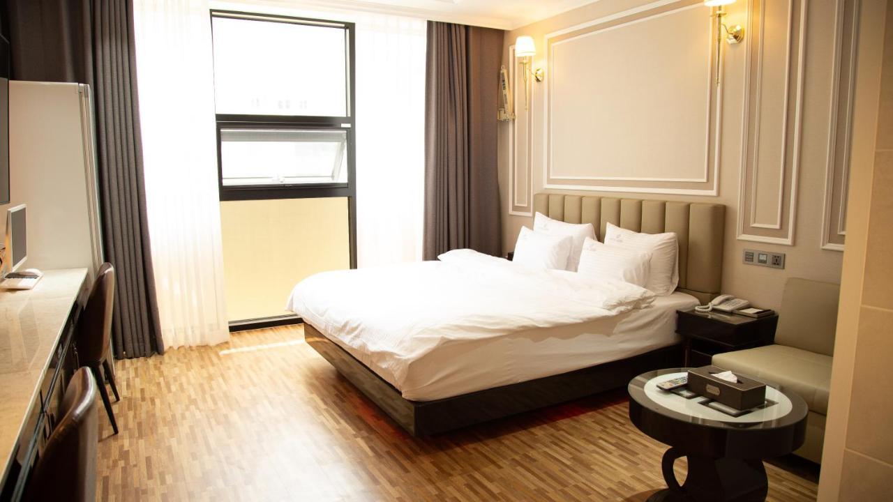 Hotel Elysia Тегу Екстериор снимка