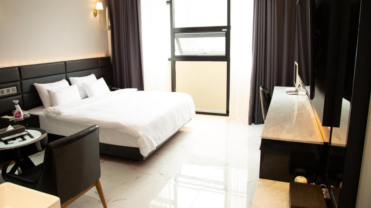 Hotel Elysia Тегу Екстериор снимка