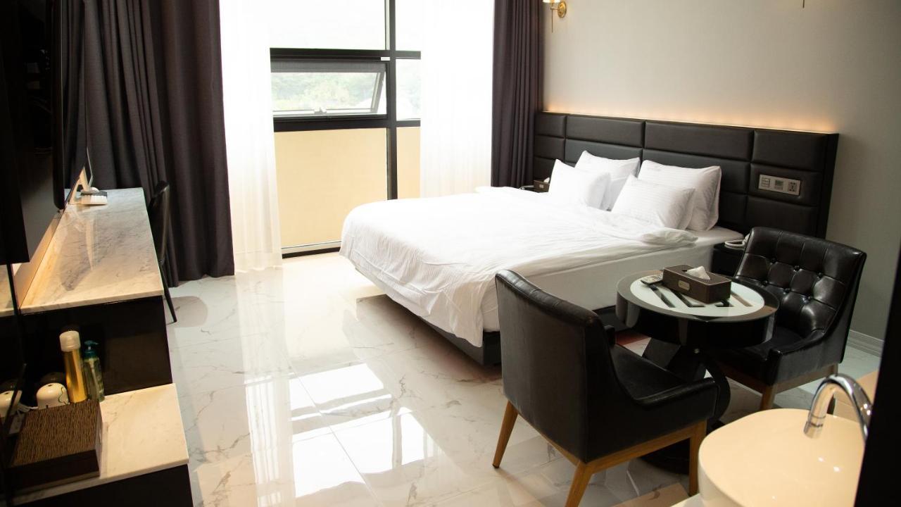 Hotel Elysia Тегу Екстериор снимка