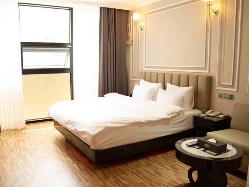 Hotel Elysia Тегу Екстериор снимка